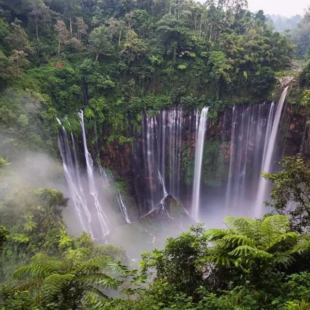 ตะลุยน้ำตก Tumpak Sewu