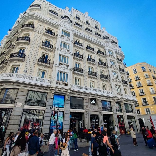 Pedestrian Shopping Street