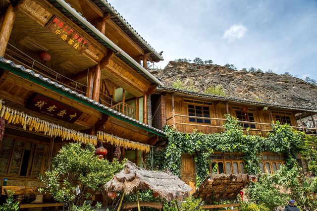 Tiger Leaping Gorge (虎跳峡) - Lijiang