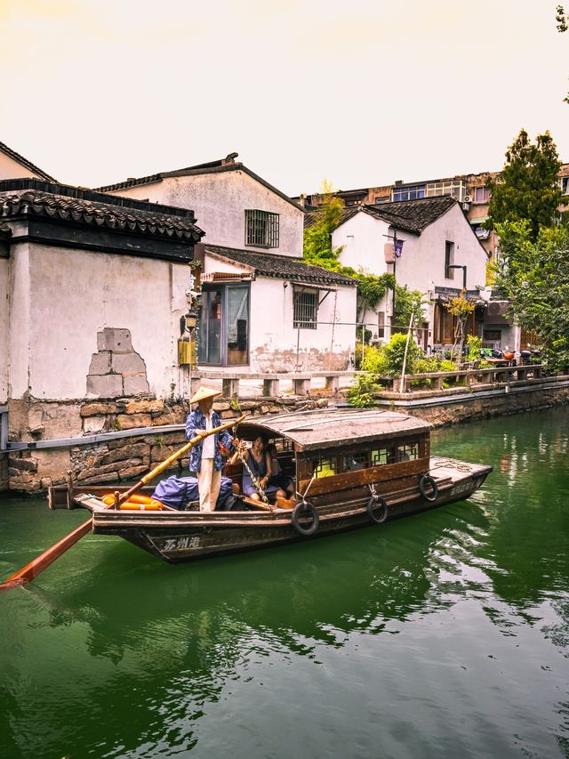 A slice of the Venice of the East 🛶🌿✨