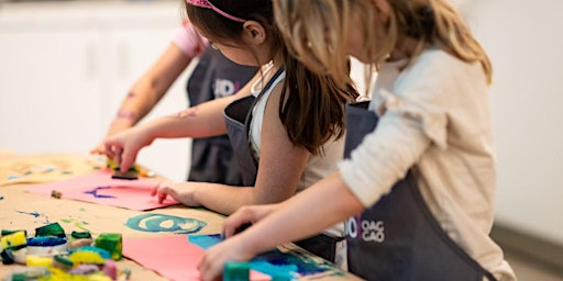 Summer Art Camps - Art & About// Camps artistiques d’été - L’art de bouger | Ottawa Art Gallery, Studio