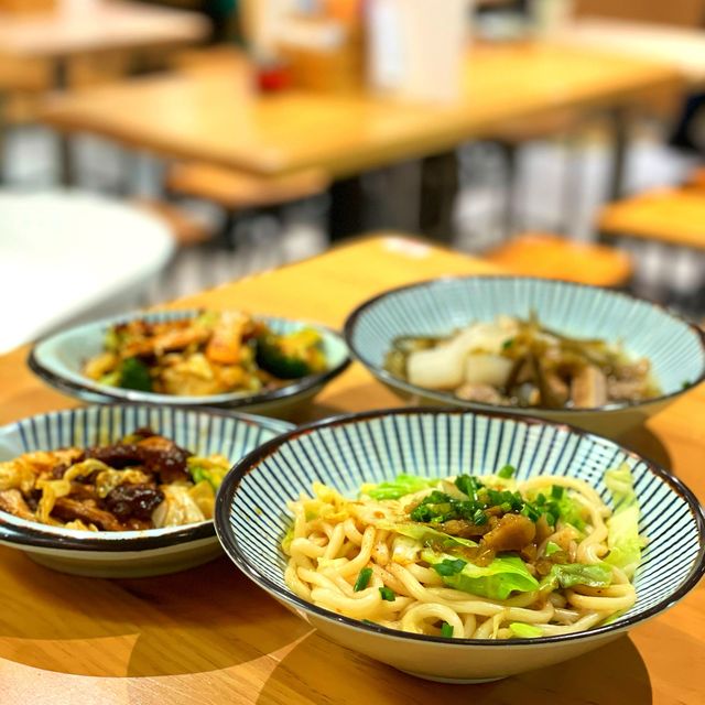 平民特色台灣餐廳～～