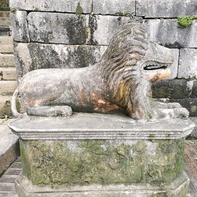 寧平必玩景點--碧洞古寺Chùa Bích Động