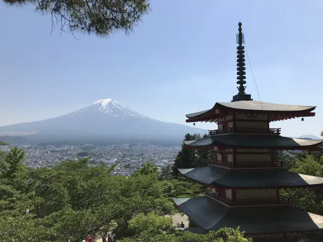 🇯🇵名信片上的風景 — 在新倉山浅間公園看紅塔富士山美景