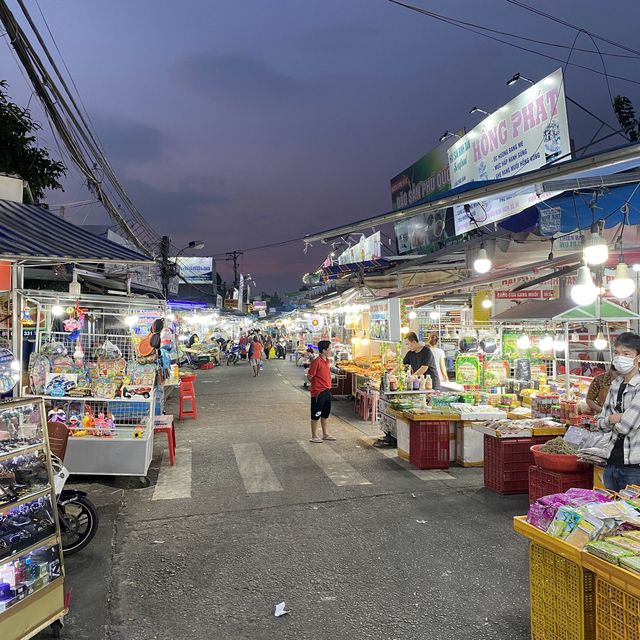 เดินเล่นๆแต่กินจริงๆที่ Phu Quoc Night Market