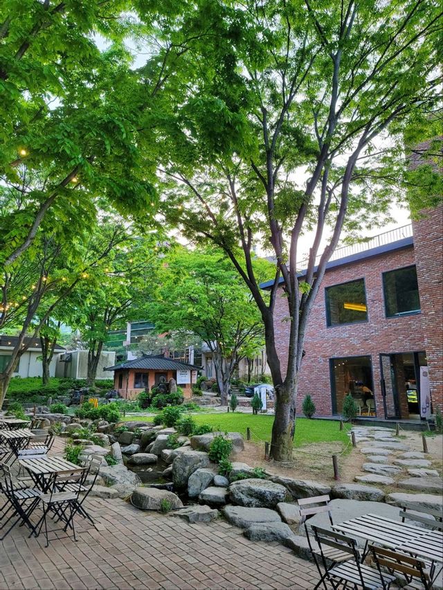 사계절 모두 아름다운 폭포뷰 청도카페 로카커피🏡