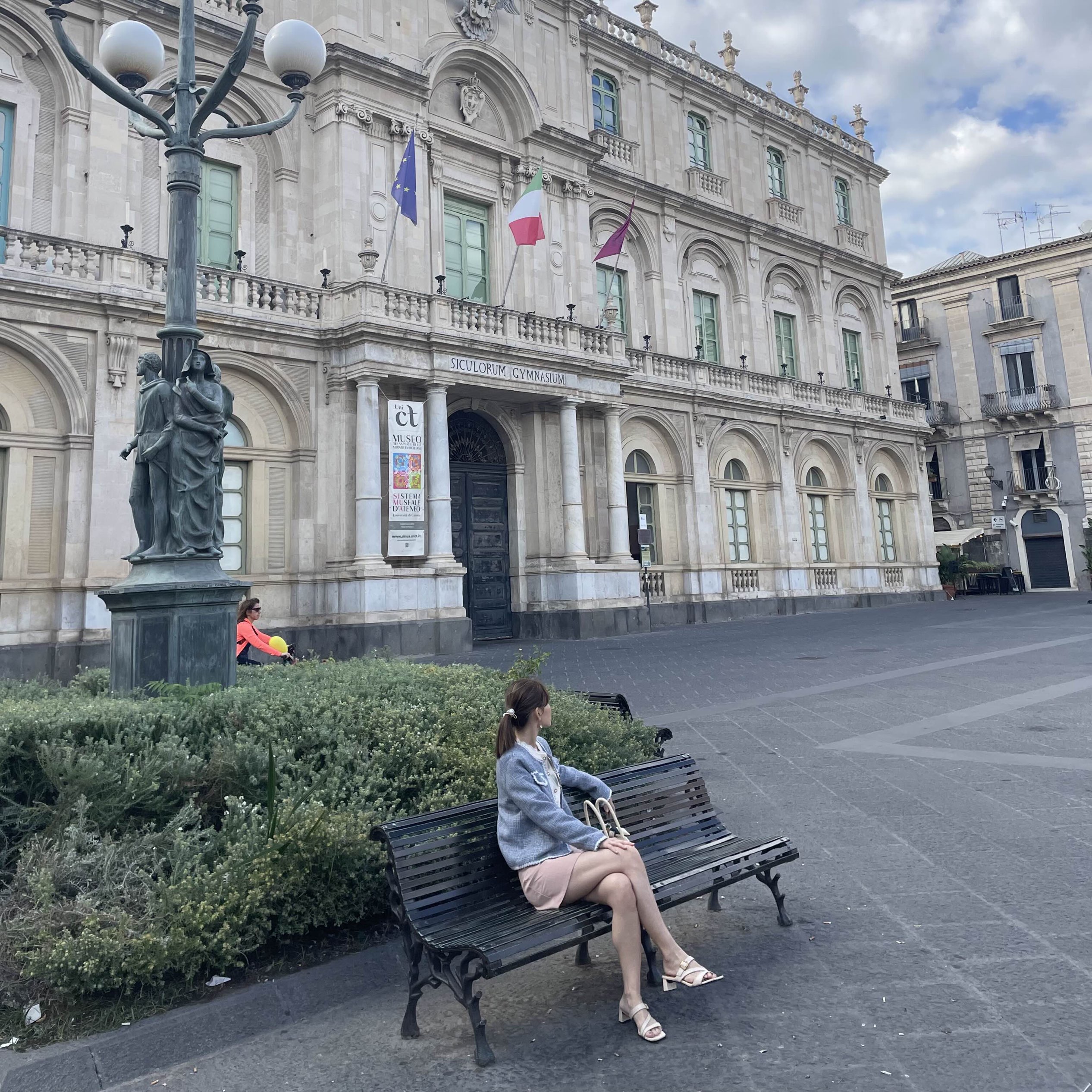 Dạo bộ ở Catania dưới chân núi Etna | Sicilia