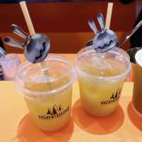 銀河兔兔迎新年🐰📍Breeze Xin Yi 微風信義