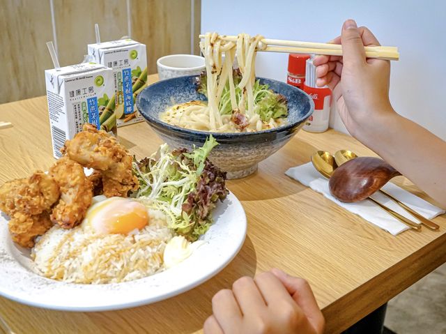 日式食堂夠親民，丼飯烏冬平到暈