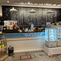 Cafe De Wa (คาเฟ่เดอวา)  คาเฟ่ติดทะเล