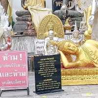 วัดพระธาตุดอยคำ วัดแห่งดอกมะลิ