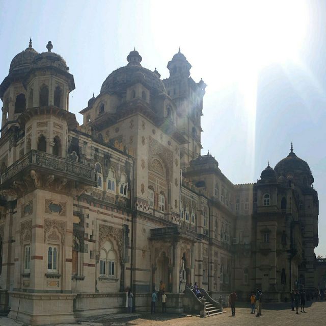 Laxmi Vilas Palace 