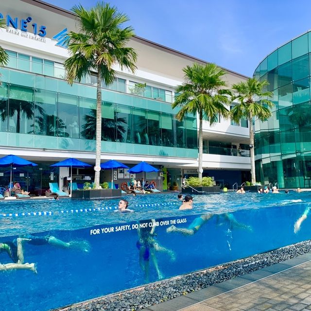Infinity pool at One Marina Sentosa Cove