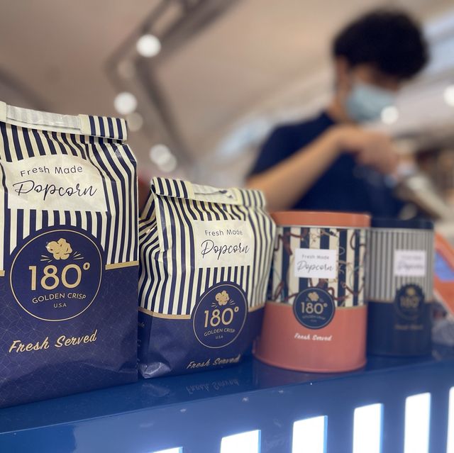 新鮮又香的即製爆谷 POPCORN