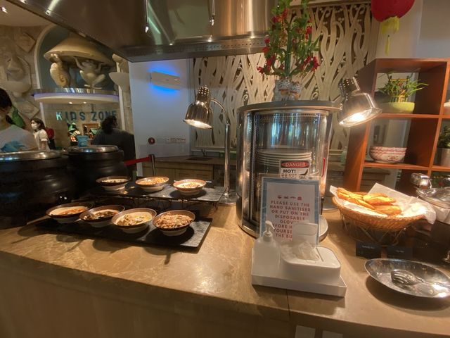 Breakfast Buffet at Silver Shell Cafe
