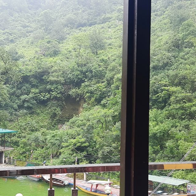kempty waterfall Mussoorie 