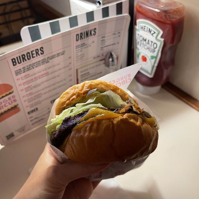 burger circus