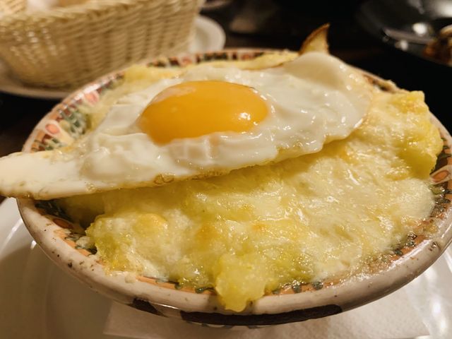 Bucharest Romania - Nicoreşti, Restaurant