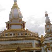 พระมหาเจดีย์ชัยมงคล จังหวัดร้อยเอ็ด