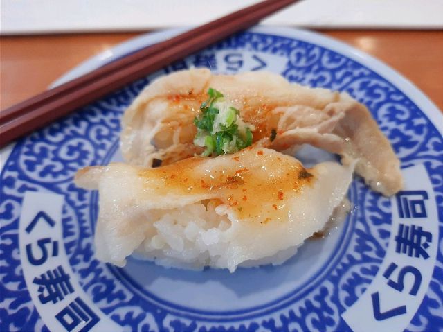 【新北】迴轉壽司初體驗|角落生物扭蛋|くら寿司 藏壽司 三重捷運路店