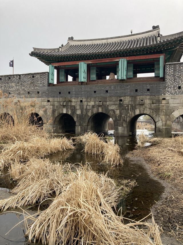 산책하기 딱인 수원화성 둘레길