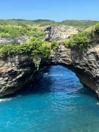 Beautiful coastal formation in Nusa Penida!
