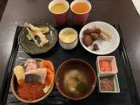 朝からイクラや天ぷら、お酒も飲み放題の札幌駅前ビジネスホテル！