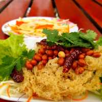 ร้านอาหารอร่อยบรรยากาศ​ดี​ มีกิจกรรม​พร้อม