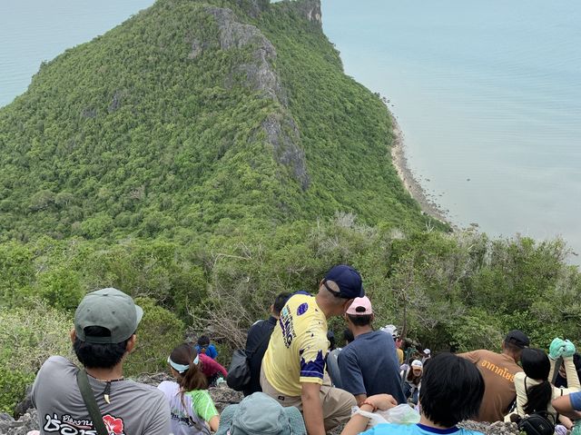 ผจญภัยที่เขาล้อมหมวก⛰