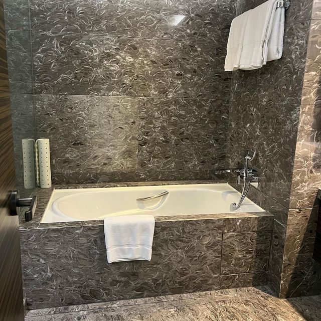 性價比極高 一日三餐全包酒店🏨