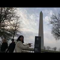 มาถ่ายรูปกับ Washington Monument กัน