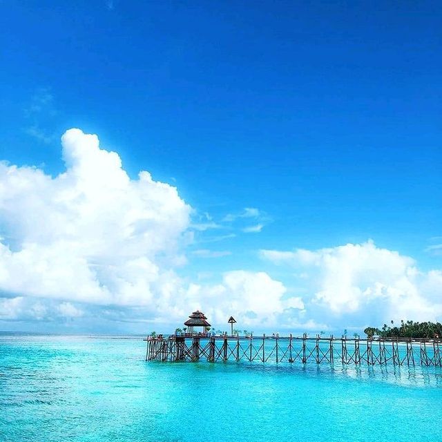 DERAWAN ISLAND, EAST KALIMANTAN