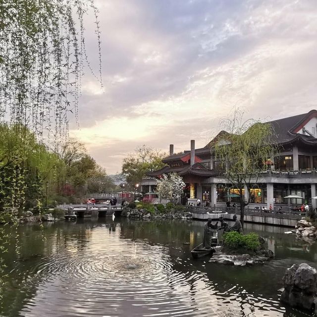 The iconic pagoda on West Lake