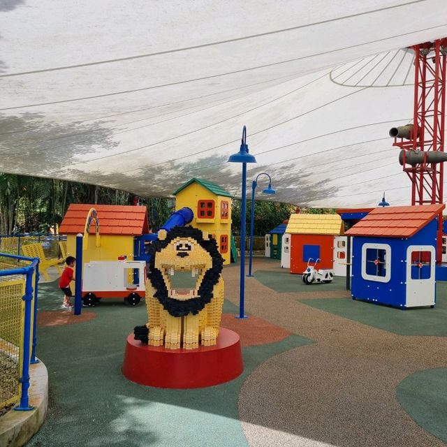 The LEGO Playtown In Legoland MY(Photo Ed)