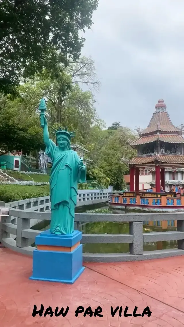 Tiger Balm Garden in SG (Haw par villa)