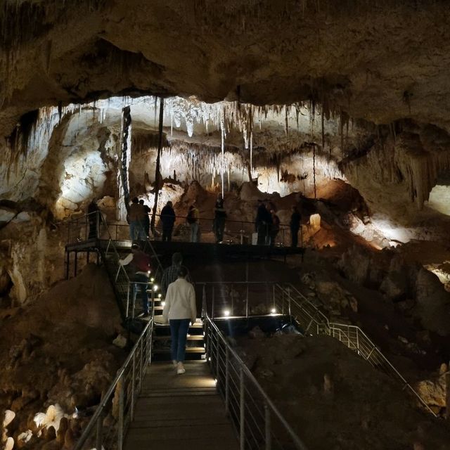 Beautiful Jewel Cave