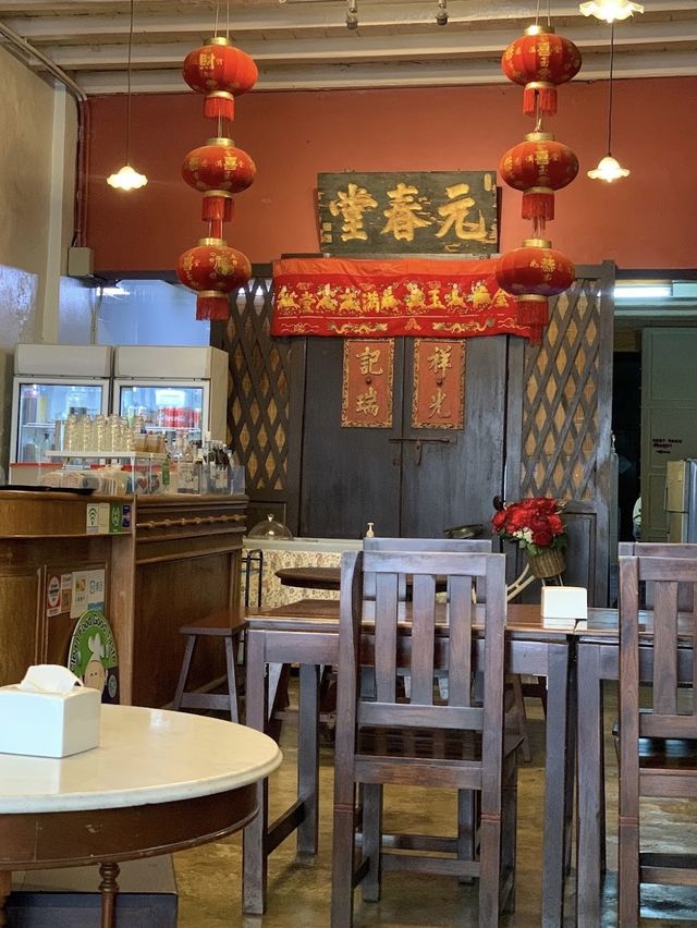 ร้านโกปี้เตี้ยม ร้านเก่าแก่คู่เมืองเก่าภูเก็ต