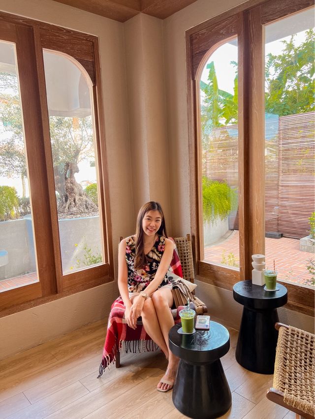 Nita.bakeandbrew cafe