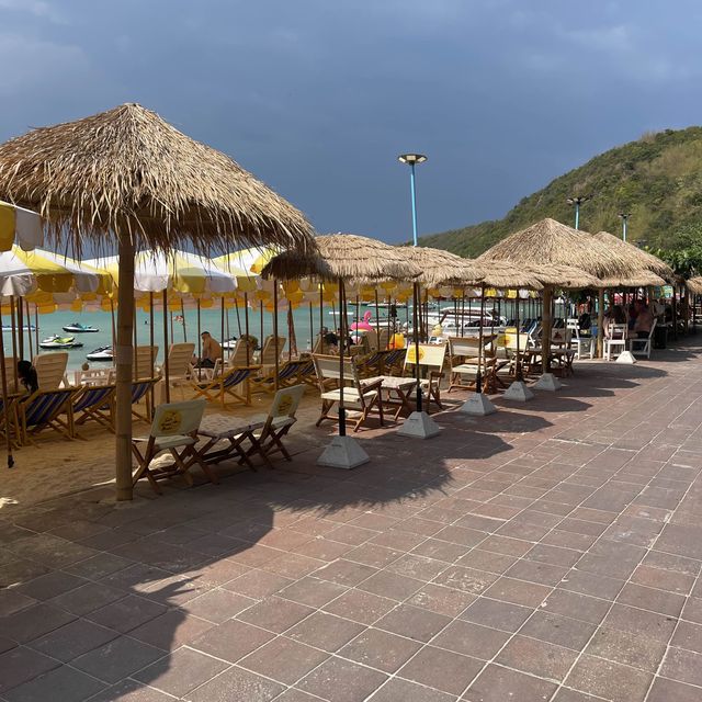 One day trip to Koh Larn, Pattaya 