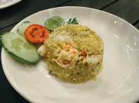 “Koff house bar & eatery” ร้านอาหารริมแม่น้ำจันท์ 