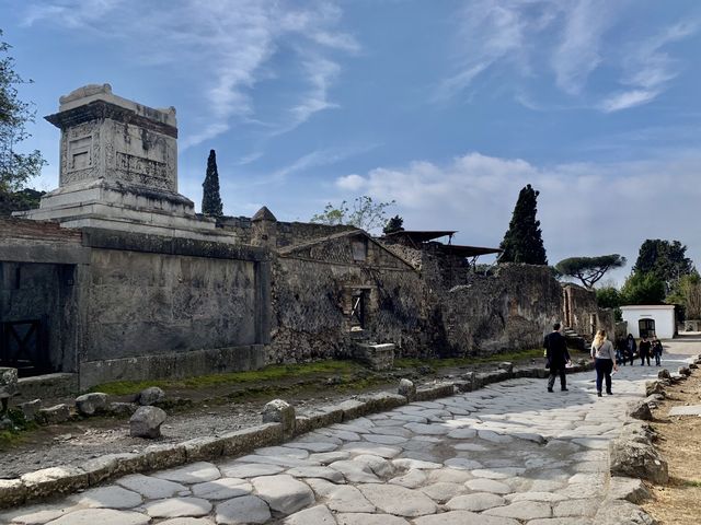 Take a trip to Pompei 🇮🇹