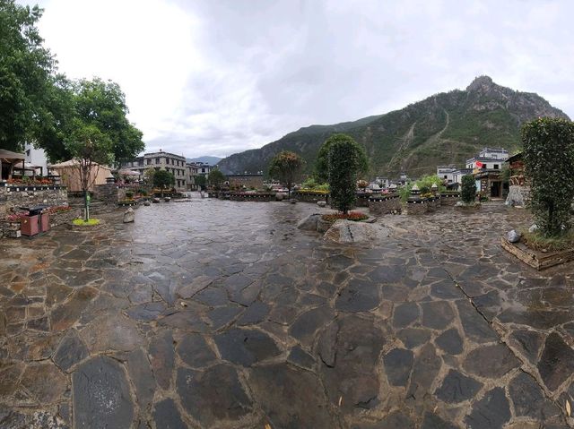 Rencun Village, Daocheng, Sichuan, China