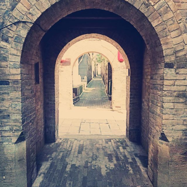 Exploring historical Jincheng...