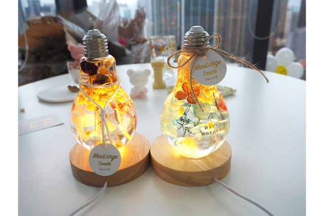 Minilarge - 浮游花小夜燈DIY工作坊 | 天然精油EDP香水工作坊 | 香薰熊永生花音樂盒工作坊 | 親子 | 香港