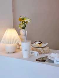หมีรีวิวคาเฟ่ Hint (힌트) - Coffee @BTS กรุงธนบุรี