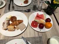 Wonderful Breakfast at One-Ninety Restaurant 