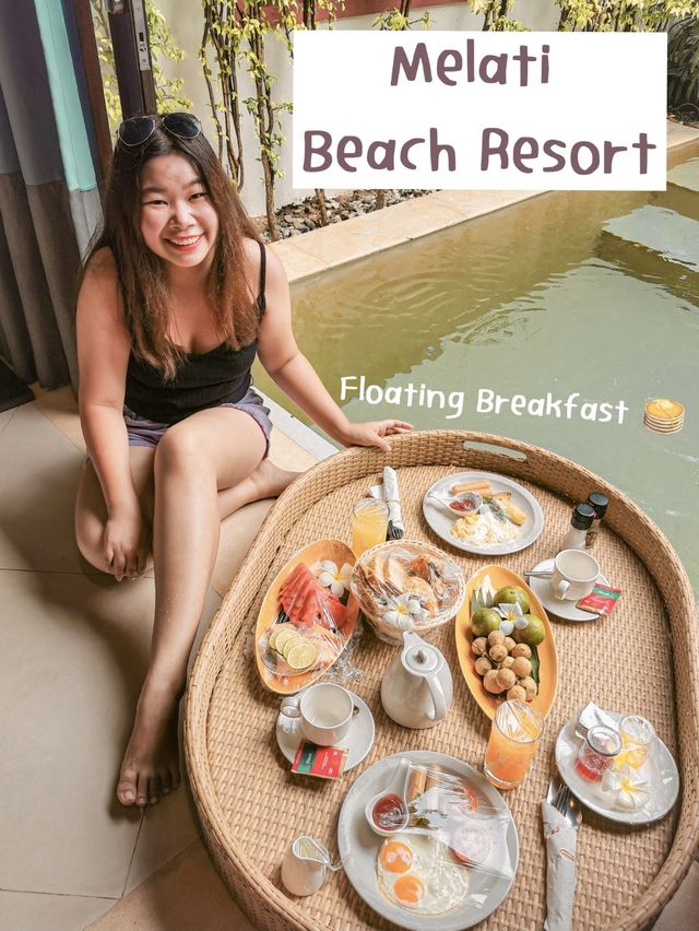 Floating Breakfast at Melati Resort🥞
