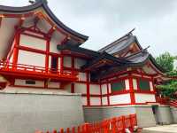 東京鬧市中的花園神社