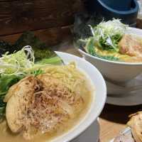 ［台北/中山］ 隱家拉麵 赤峰店🍜｜台北超人氣排隊名店 超平價拉麵 不用兩百元就能吃很飽!!!!!! 