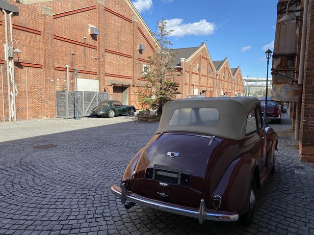 大阪市港区。世界中から集めた希少なヴィンテージ車と巡り会える『GLION MUSEUM（ジーライオンミュージアム）』
